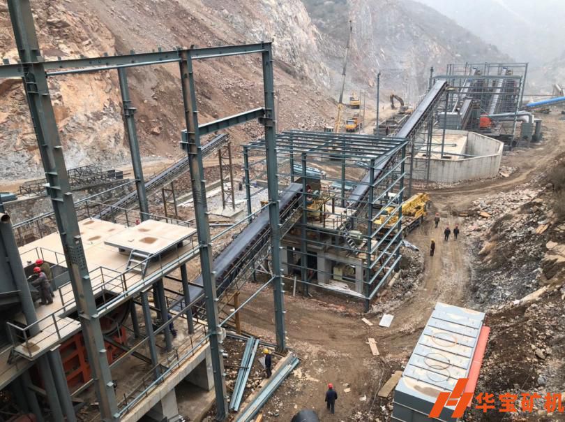 陜西寶雞市順通達(dá)礦業(yè)時(shí)產(chǎn)1000噸破碎機(jī) 陜西寶雞市順通達(dá)礦業(yè)時(shí)產(chǎn)1000噸破碎機(jī)